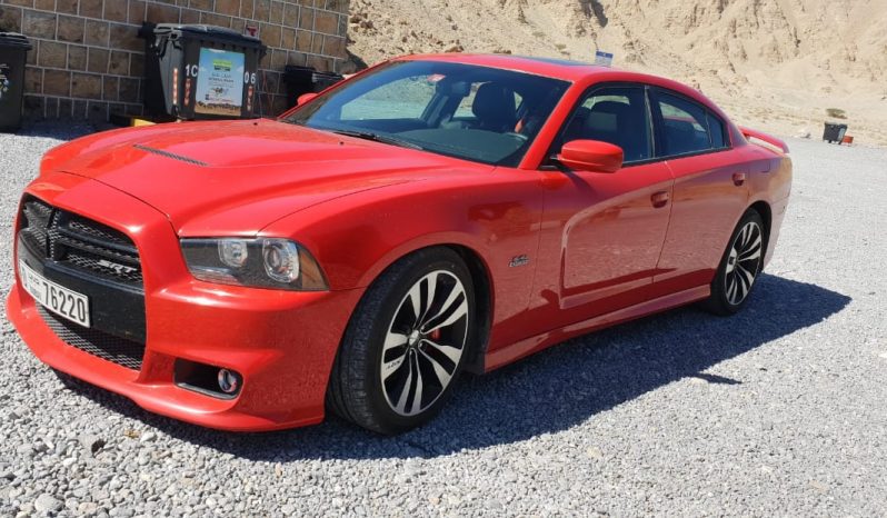 Dodge Charger SRT8 full