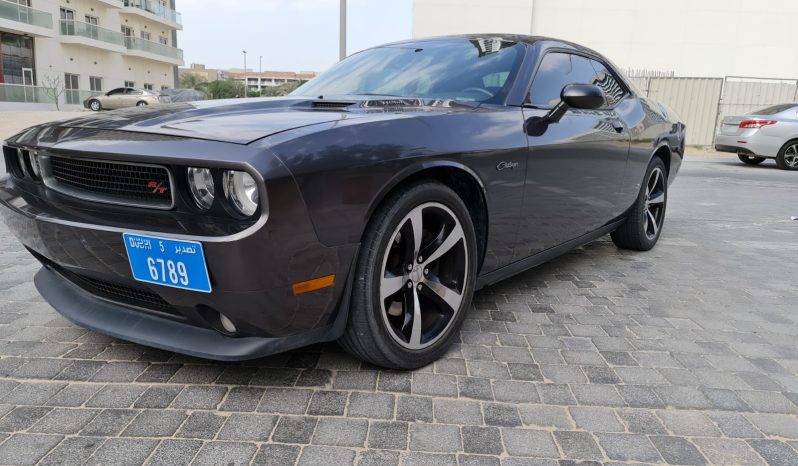 Grey Dodge Challenger RT full