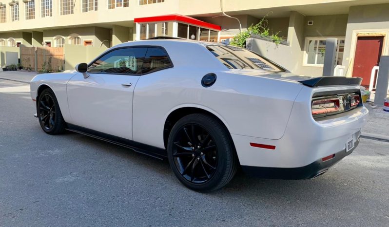 2016 Dodge Challenger SXT full