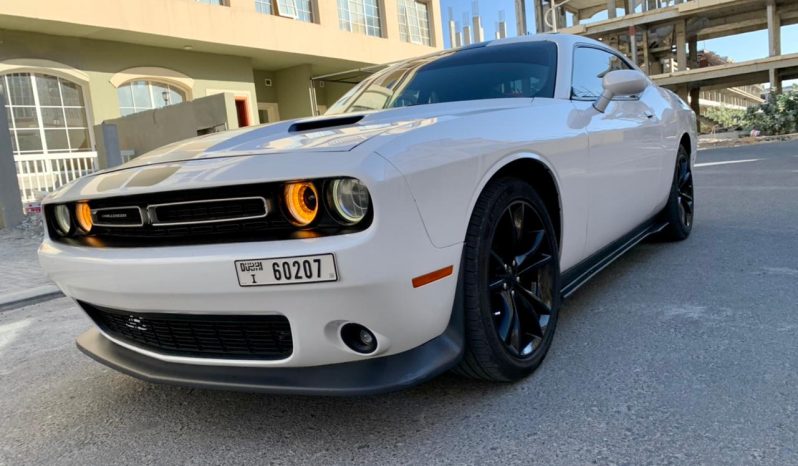 2016 Dodge Challenger SXT full