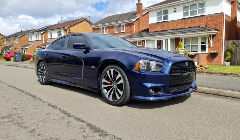 Dodge Charger SRT8 full