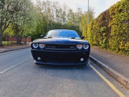 Dodge Challenger SRT8 full