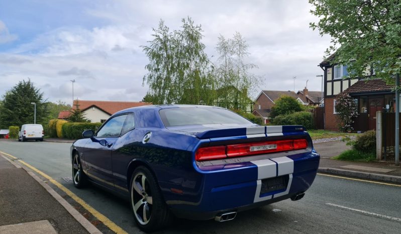 Dodge Challenger SRT 392 HEMI Manual full