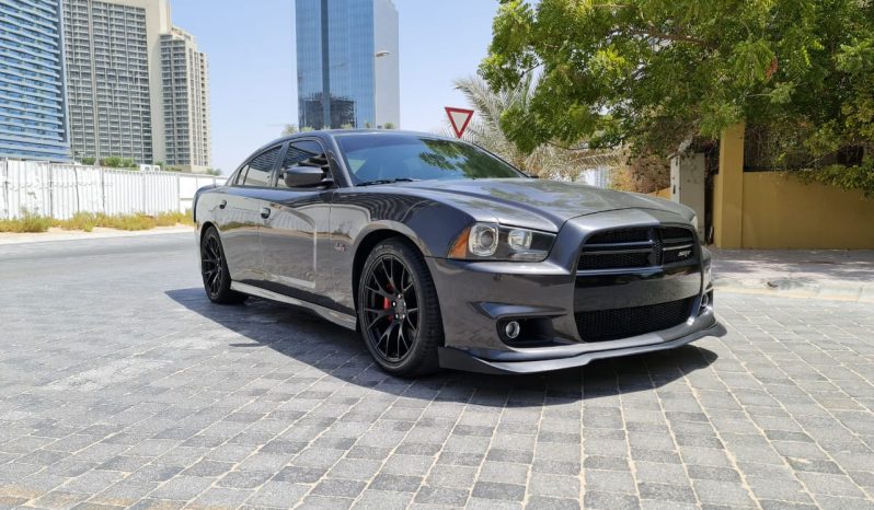 Dodge Charger SRT8 392 HEMI full