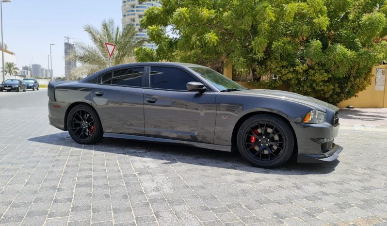 Dodge Charger SRT8 392 HEMI full