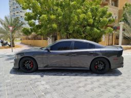 Dodge Charger SRT8 392 HEMI full