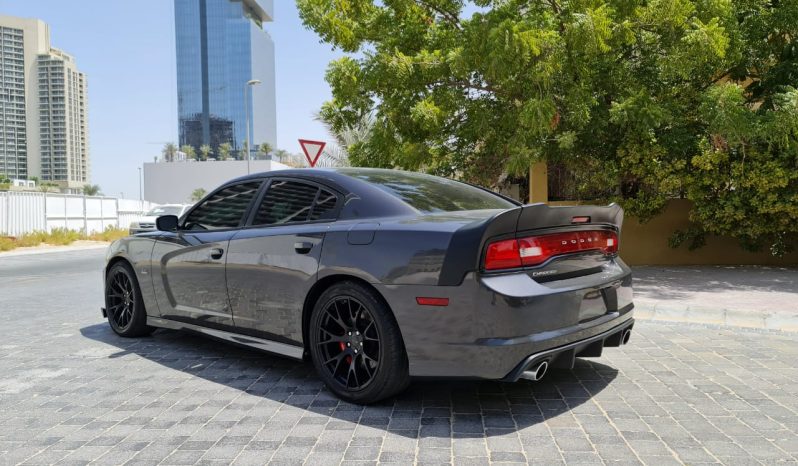 Dodge Charger SRT8 392 HEMI full