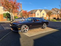 Dodge Challenger SRT8 full