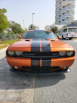 Dodge Challenger SRT8 full