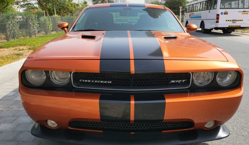 Dodge Challenger SRT8 full